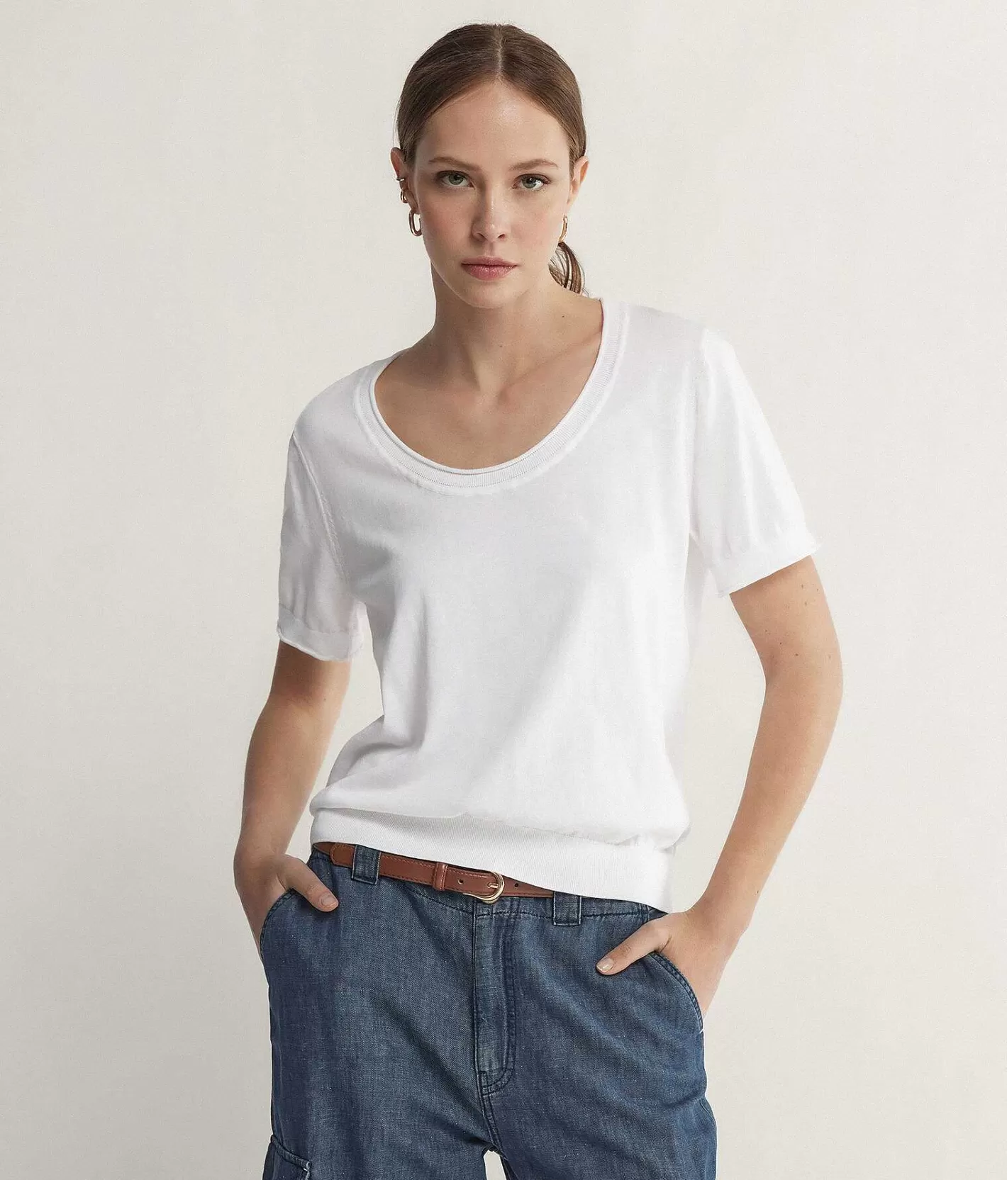 Falconeri Maglia Con Scollo Ampio A Maniche Corte Store
