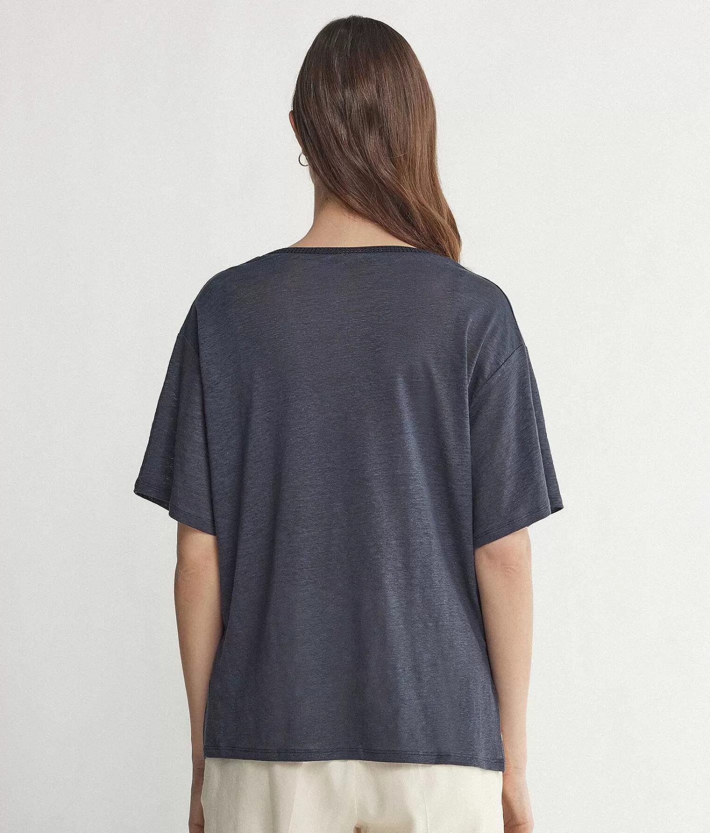 Falconeri T Shirt Con Scollo A V In Lino Con Bordi In Retina Discount