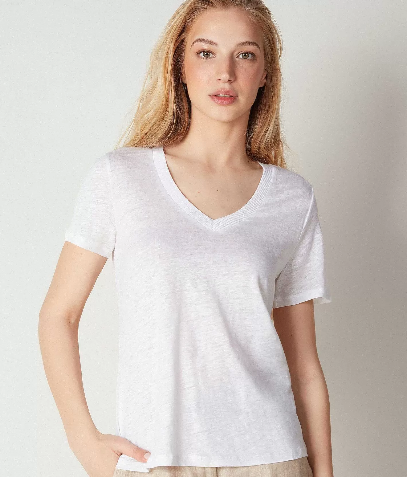Falconeri T-Shirt In Lino Scollo A V Con Bordo In Maglia Flash Sale